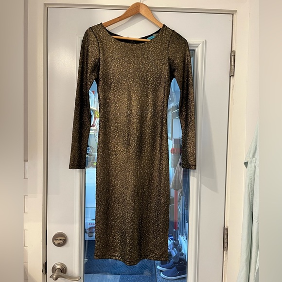 Alice + Olivia gold fitted dress with black mesh back - Picture 2 of 5